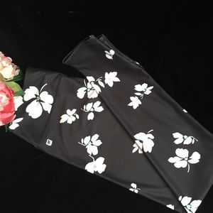 Fabletics Salar Powerhold Black Floral Leggings